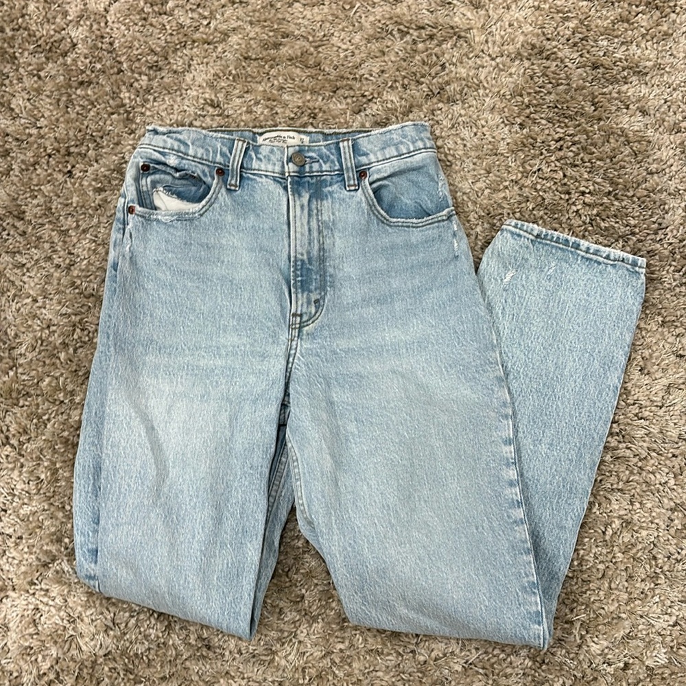 abercrombie & fitch ultra high-rise 90’s straight jean